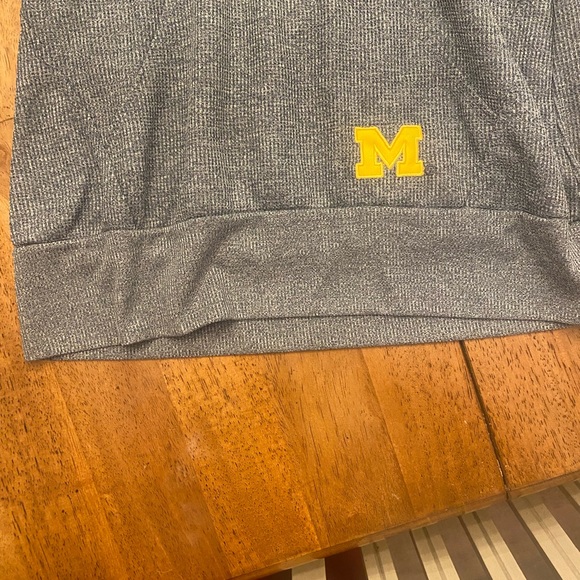Women’s University of Michigan Quarter Zip jacket - size small - Picture 7 of 10
